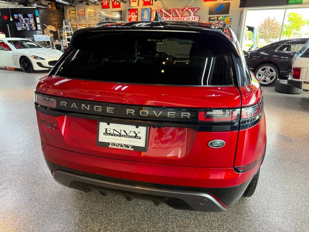2019 Land Rover Range Rover Velar R-Dynamic SE photo 11
