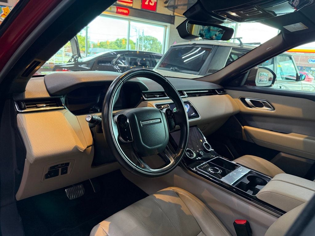 2019 Land Rover Range Rover Velar R-Dynamic SE photo 25