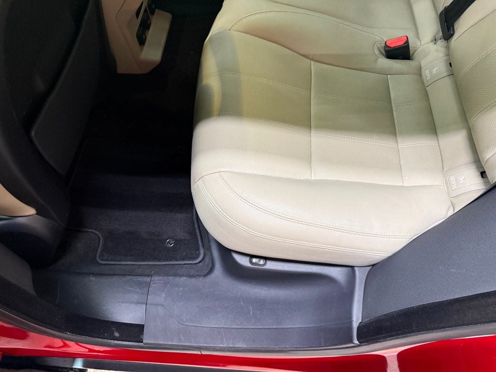 2019 Land Rover Range Rover Velar R-Dynamic SE photo 41