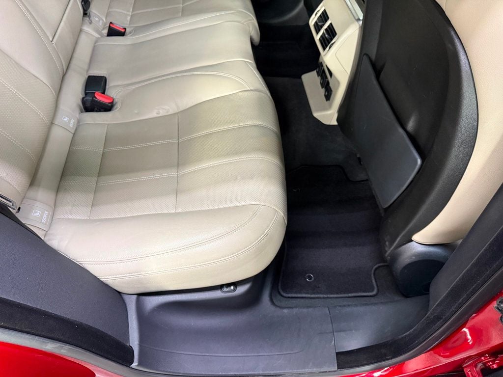 2019 Land Rover Range Rover Velar R-Dynamic SE photo 57