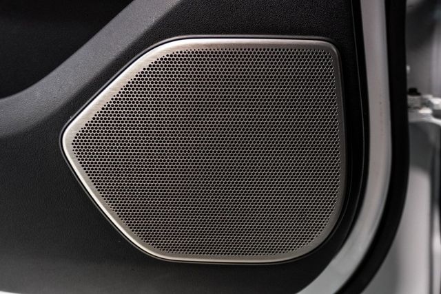 2019 Land Rover Range Rover Velar P250 R-Dynamic SE - 22924986 - 10