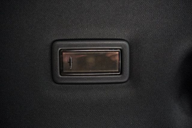 2019 Land Rover Range Rover Velar P250 R-Dynamic SE - 22924986 - 12