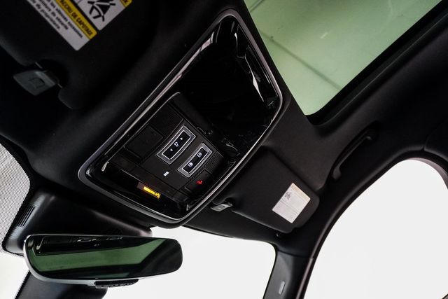 2019 Land Rover Range Rover Velar P250 R-Dynamic SE - 22924986 - 33