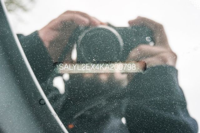 2019 Land Rover Range Rover Velar P250 R-Dynamic SE - 22924986 - 50