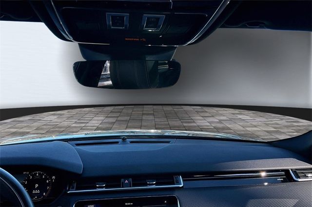 2019 Land Rover Range Rover Velar P250 R-Dynamic SE - 22940248 - 32