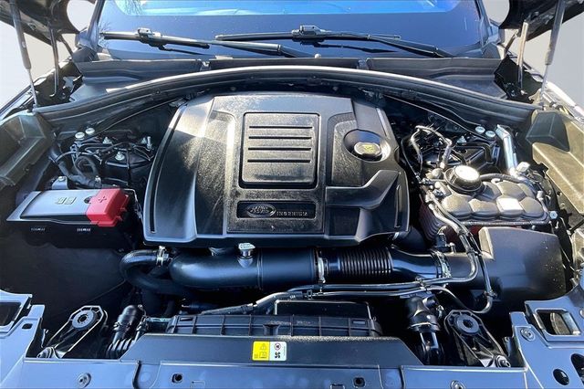 2019 Land Rover Range Rover Velar P250 R-Dynamic SE - 22940248 - 38