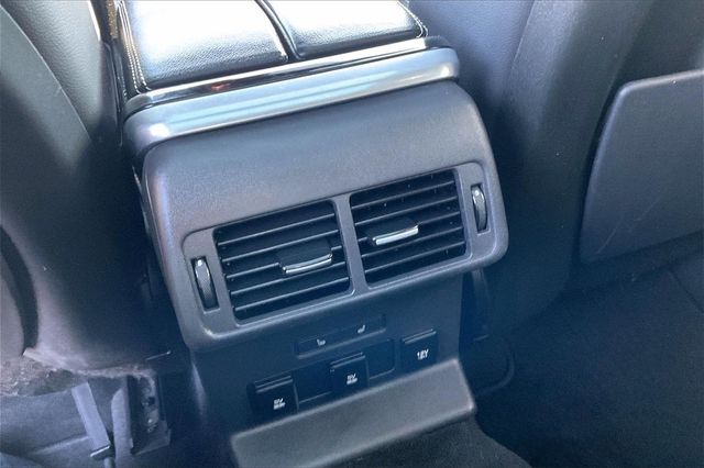 2019 Land Rover Range Rover Velar P250 R-Dynamic SE - 22978050 - 33