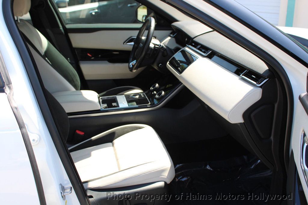 2019 Land Rover Range Rover Velar S photo 12
