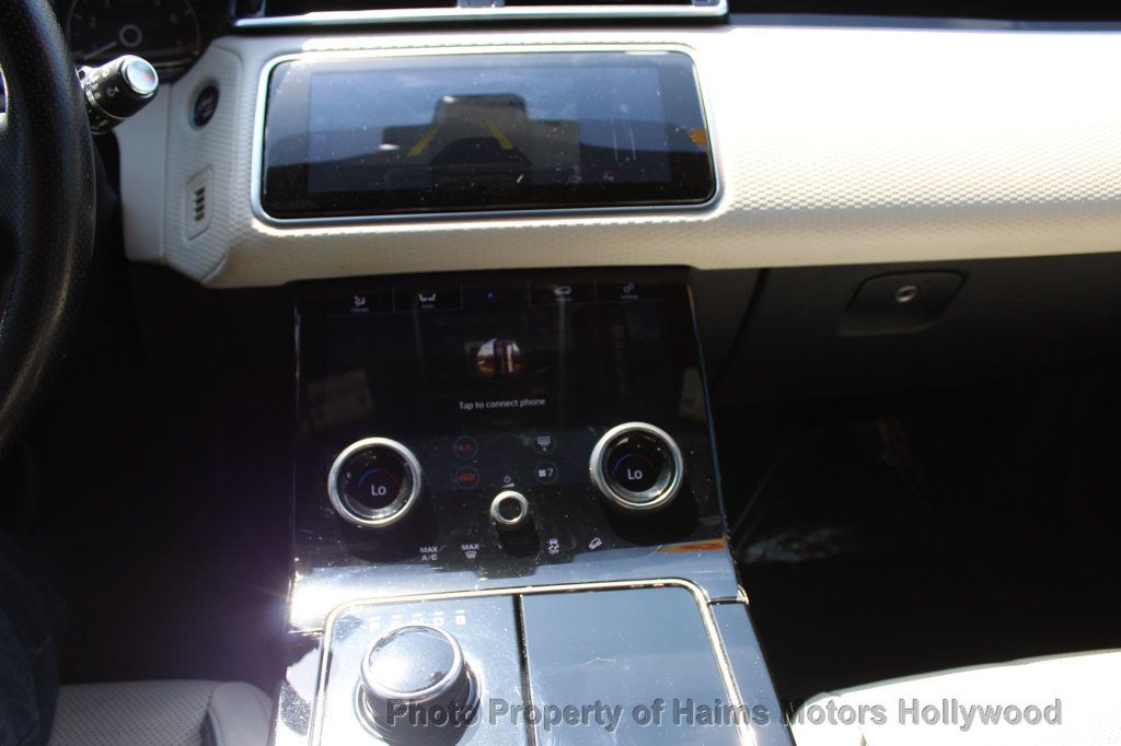 2019 Land Rover Range Rover Velar S photo 25