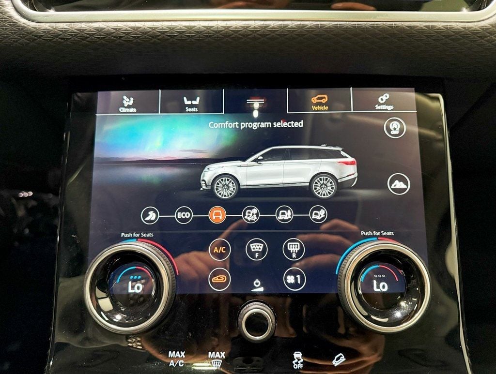 2019 Land Rover Range Rover Velar P250 S photo 23