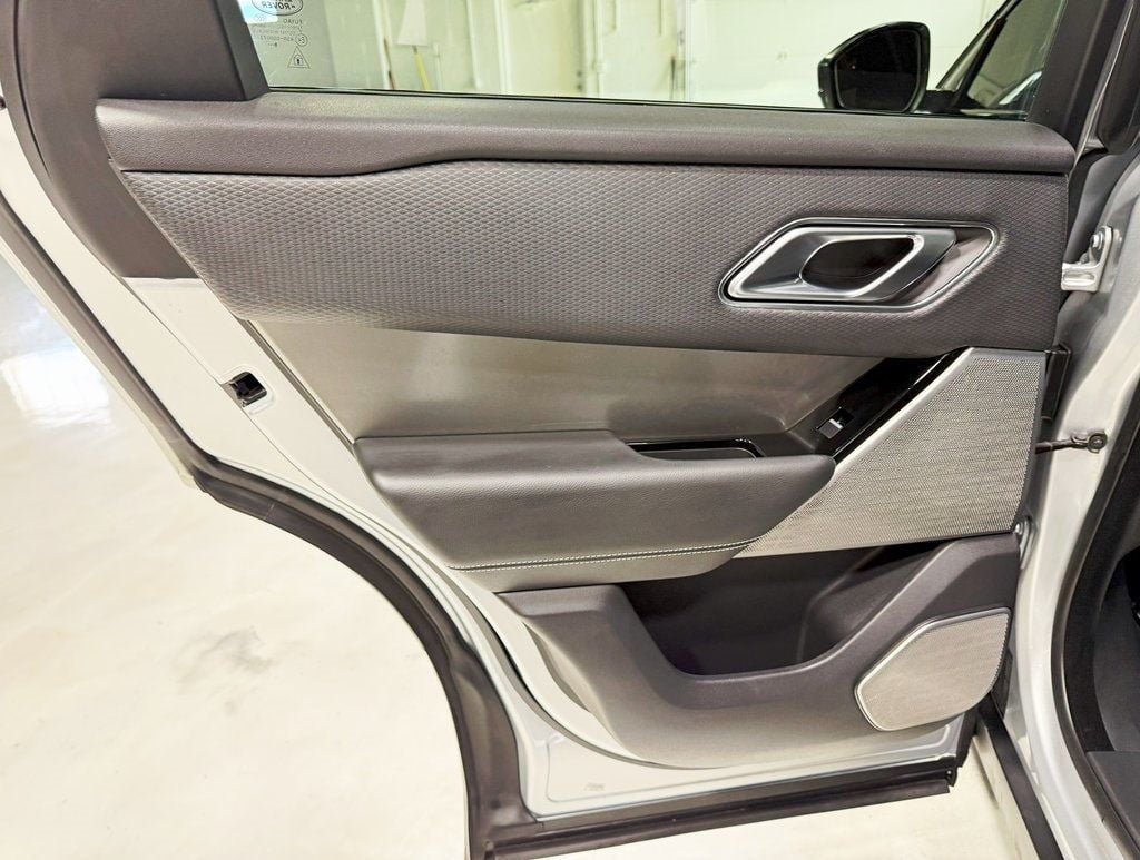 2019 Land Rover Range Rover Velar P250 S photo 36