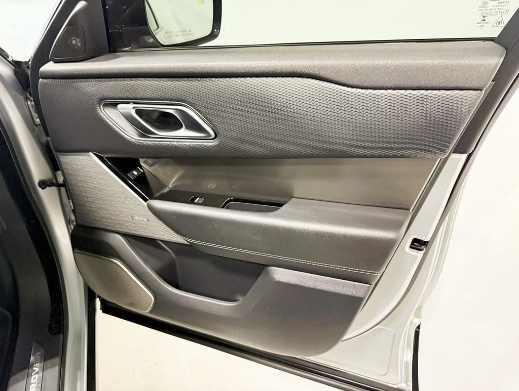 2019 Land Rover Range Rover Velar P250 S photo 42