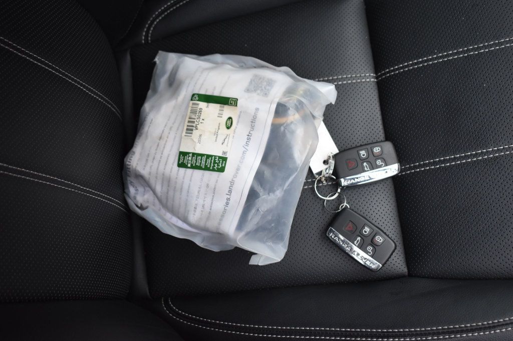 2019 Land Rover Range Rover Velar P340 R-Dynamic SE - 22956296 - 12