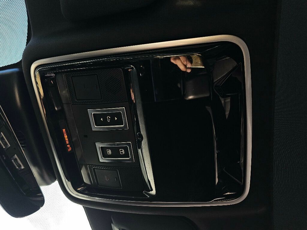 2019 Land Rover Range Rover Velar P340 R-Dynamic SE - 22979009 - 35