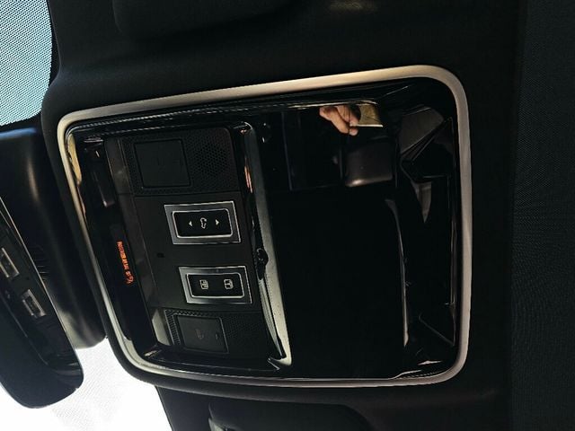 2019 Land Rover Range Rover Velar P340 R-Dynamic SE - 22979009 - 35