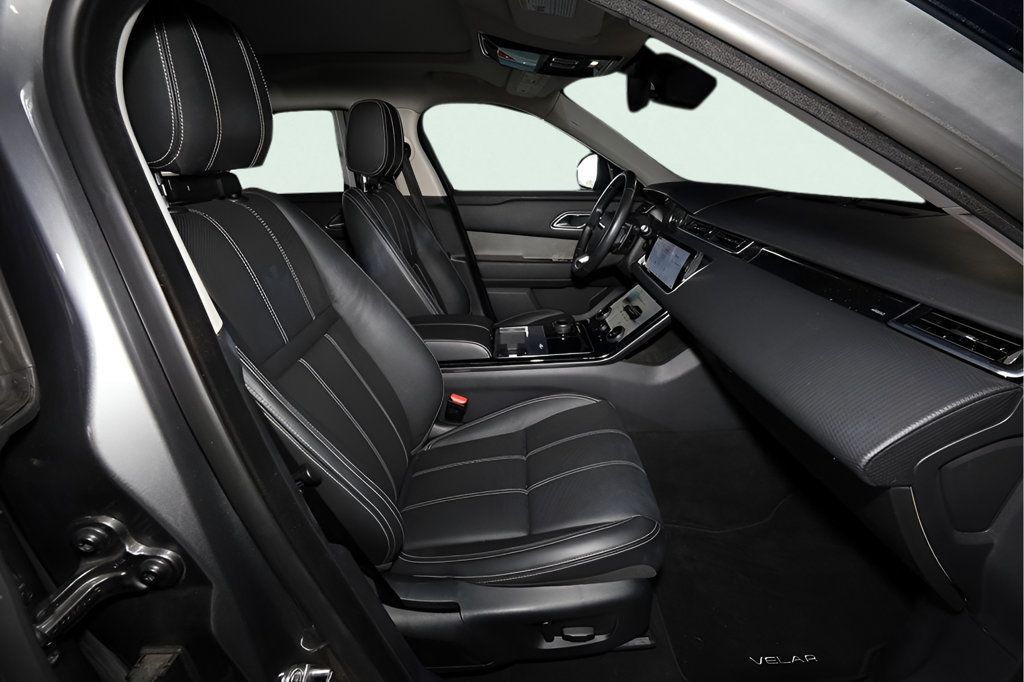 2019 Land Rover Range Rover Velar S photo 13