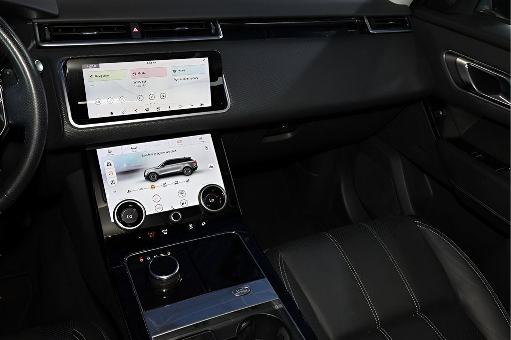 2019 Land Rover Range Rover Velar S photo 24