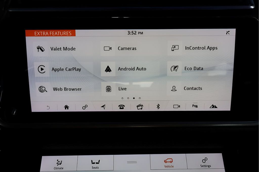 2019 Land Rover Range Rover Velar S photo 30