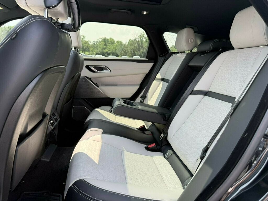 2019 Land Rover Range Rover Velar R-Dynamic HSE photo 19