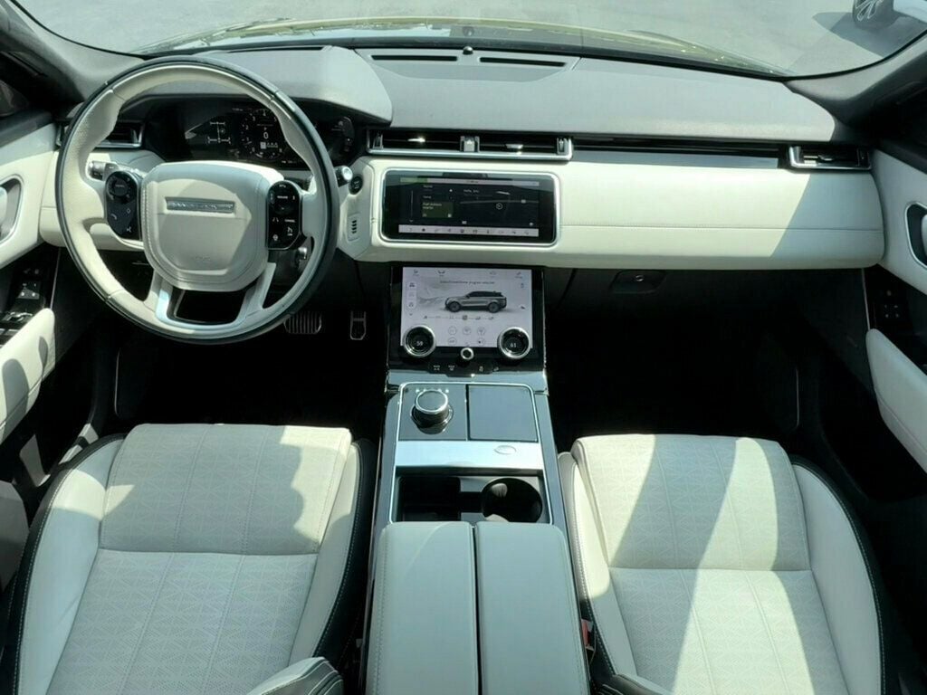 2019 Land Rover Range Rover Velar R-Dynamic HSE photo 2