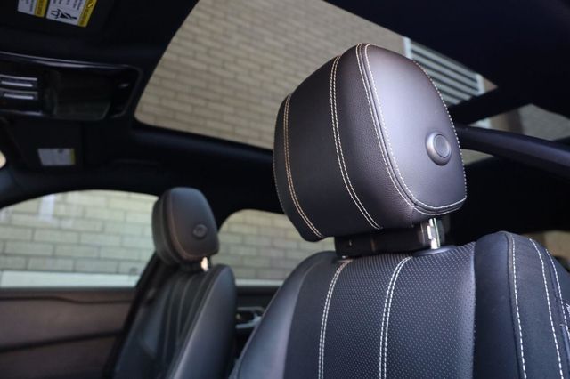 2019 Land Rover Range Rover Velar R-Dynamic SE - 23075499 - 18