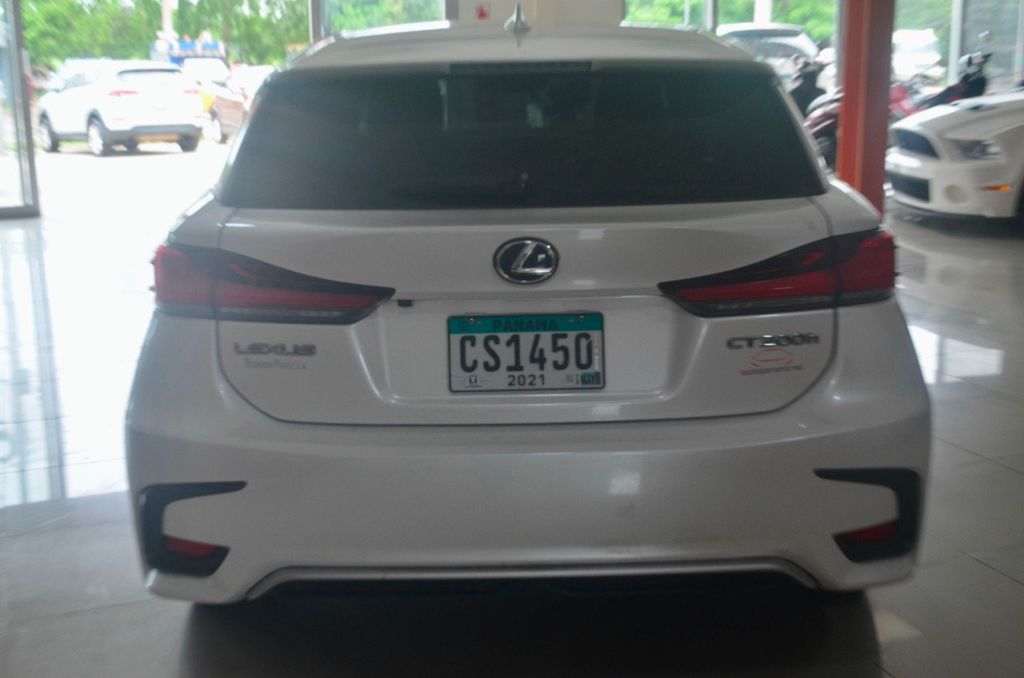 2019 Lexus CT200H Hybrid Disponible para alquiler Automatico - 21990174 - 3