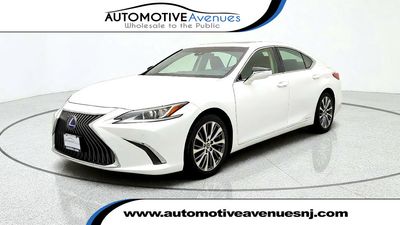 2019 Lexus ES