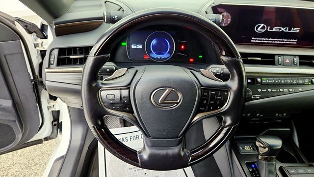 2019 Lexus ES ES 300h FWD w/ Navigation Pkg, Premium Pkg & Blind Spot Monitor - 23097880 - 13