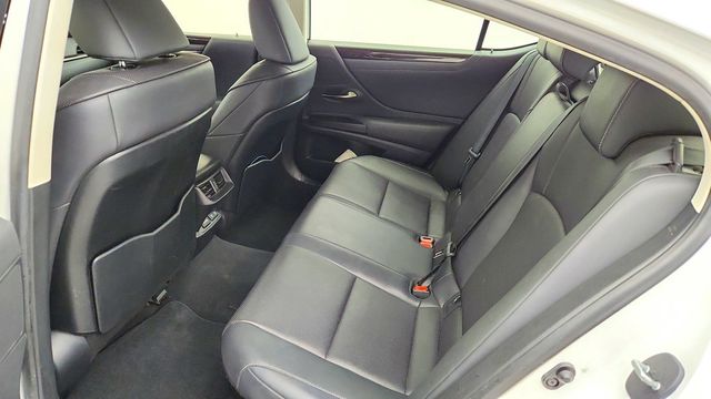2019 Lexus ES ES 300h FWD w/ Navigation Pkg, Premium Pkg & Blind Spot Monitor - 23097880 - 21