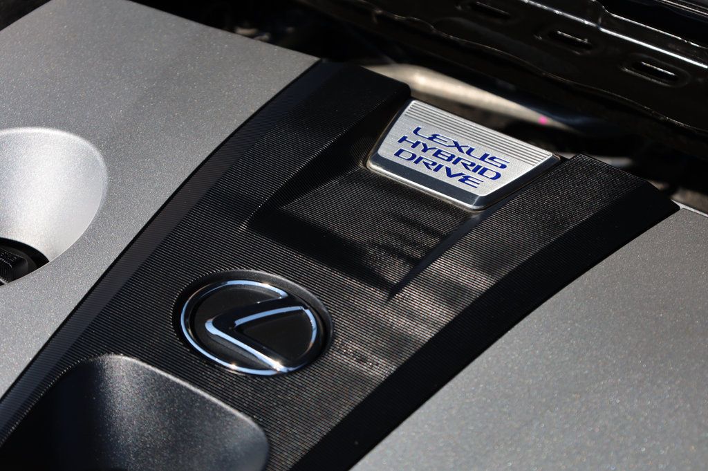2019 Lexus ES 300h Luxury photo 14