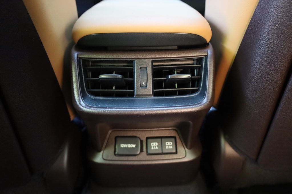 2019 Lexus ES 300h Luxury photo 37