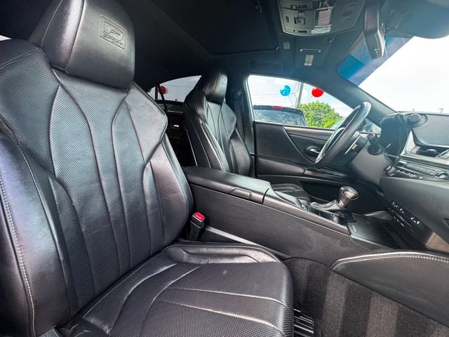 2019 Lexus ES ES 350 FWD - 23039756 - 17