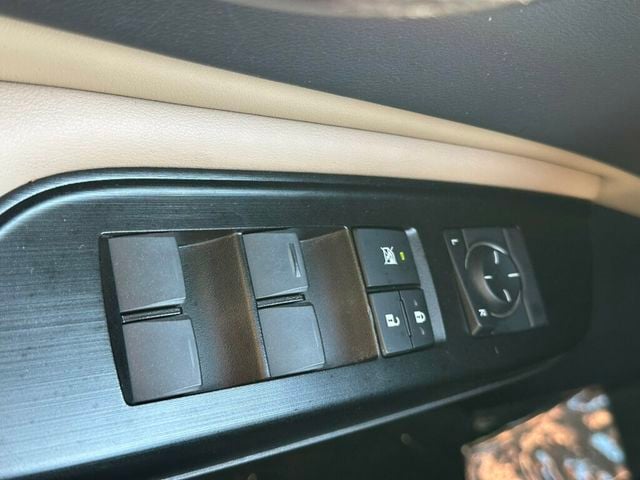 2019 Lexus ES ES 350 FWD - 23073131 - 34