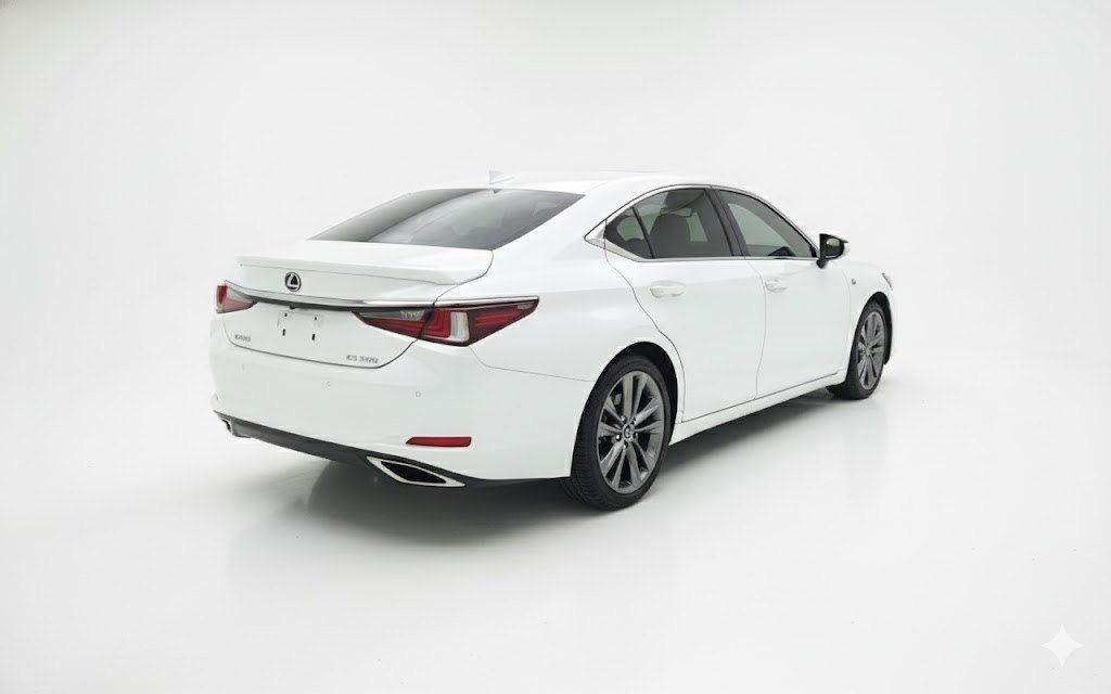 2019 Lexus ES F SPORT! RED GUTS! PARK ASSIST! APPLE CAR PLAY! CLEAN CLEAN! - 22939609 - 1