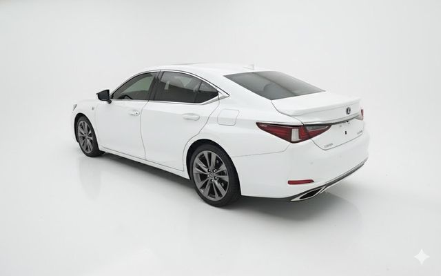 2019 Lexus ES F SPORT! RED GUTS! PARK ASSIST! APPLE CAR PLAY! CLEAN CLEAN! - 22939609 - 3