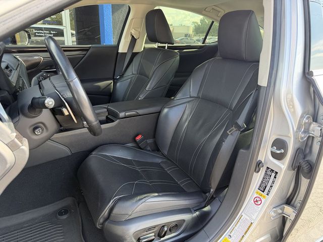2019 Lexus ES LUXURY - 23073362 - 12