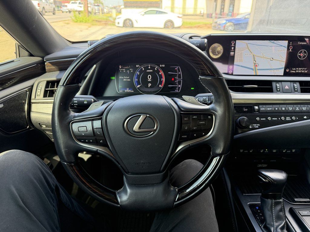 2019 Lexus ES LUXURY - 23073362 - 26