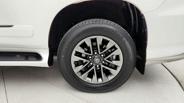 2019 Lexus GX GX 460 Luxury 4WD with Driver Support & Sport Design Packages - 22945312 - 8