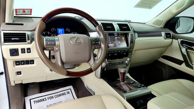 2019 Lexus GX GX 460 Luxury 4WD w/ Mark Levinson Audio - 23082885 - 12
