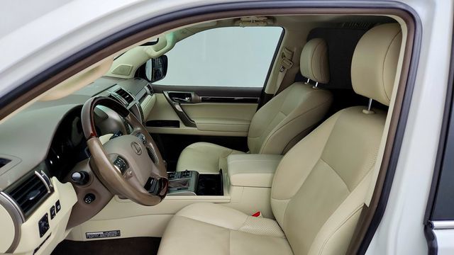 2019 Lexus GX GX 460 Luxury 4WD w/ Mark Levinson Audio - 23082885 - 20