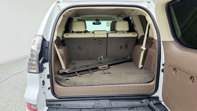 2019 Lexus GX GX 460 Luxury 4WD w/ Mark Levinson Audio - 23082885 - 22