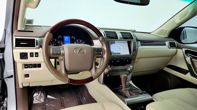 2019 Lexus GX GX 460 Premium 4WD w/ Premium Package & Blind Spot Monitor - 23005640 - 12