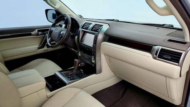 2019 Lexus GX GX 460 Premium 4WD w/ Premium Package & Blind Spot Monitor - 23005640 - 26