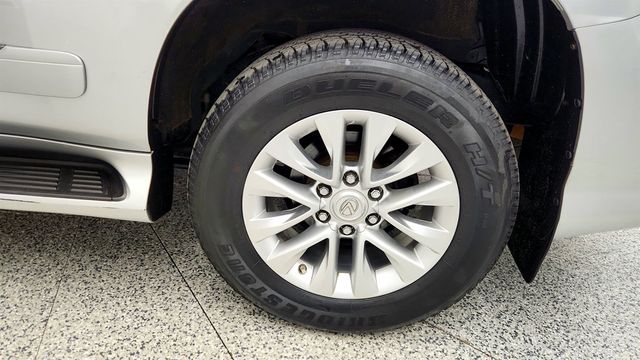 2019 Lexus GX GX 460 Premium 4WD w/ Premium Package & Blind Spot Monitor - 23005640 - 8