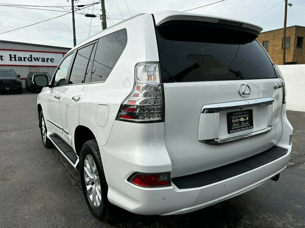 2019 Lexus GX 460 photo 3