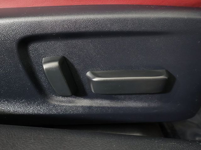 2019 Lexus IS IS 300 AWD - 22991861 - 35