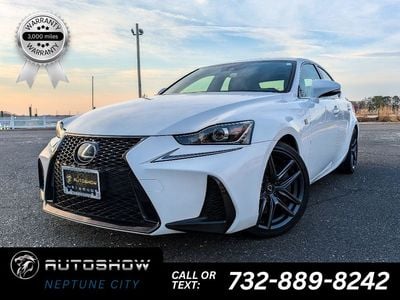 2019 Lexus IS