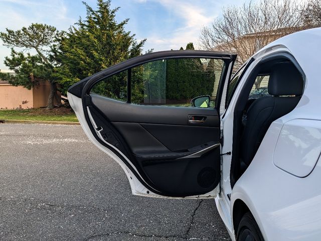 2019 Lexus IS IS 300 F SPORT AWD - 23005187 - 10