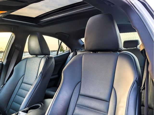 2019 Lexus IS IS 300 F SPORT AWD - 23005187 - 15