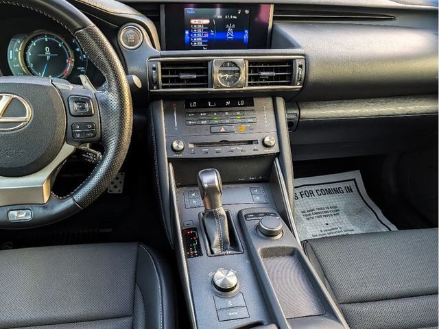 2019 Lexus IS IS 300 F SPORT AWD - 23005187 - 20